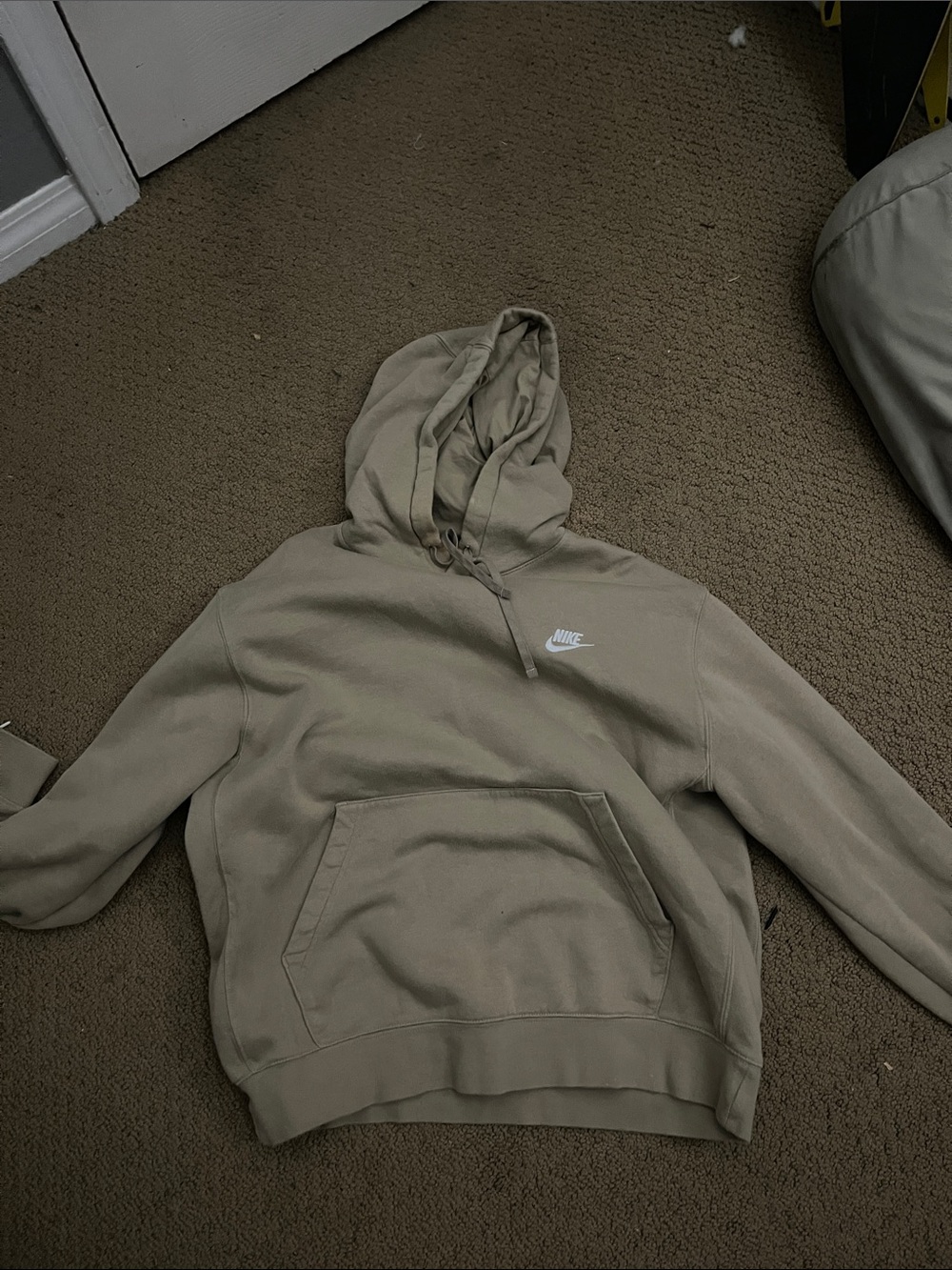 Nike Men’s Crewneck Hoodie in Taupe